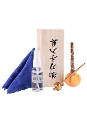 Súprava na údržbu japonských čepelí v drevenej kazete