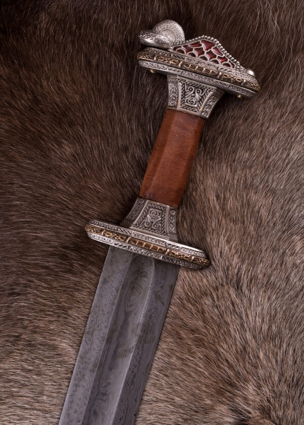 0116041101c_vendelzeit_schwert_damaststahl_vendel_period_sword_mittelalter_verzinnt Vendelzeit-Schwert mit Scheide, Messingheft, verzinnt, Damaststahl
