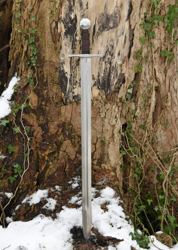 0116695518b_kreuzritterschwert_schwert_sword_achterknauf_mit_schwertscheide_mittelalter Kreuzritterschwert mit Achteckknauf, 13. Jh.