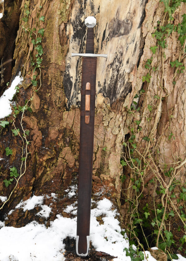 0116695518c_kreuzritterschwert_schwert_sword_achterknauf_mit_schwertscheide_mittelalter Kreuzritterschwert mit Achteckknauf, 13. Jh.