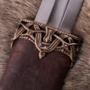 0116795500d_schwert_schwertscheide_mundblech_scabbard_locket_mittelalter Kovanie pošvy vikingského meča, mosadzné s antickou povrchovou úpravou