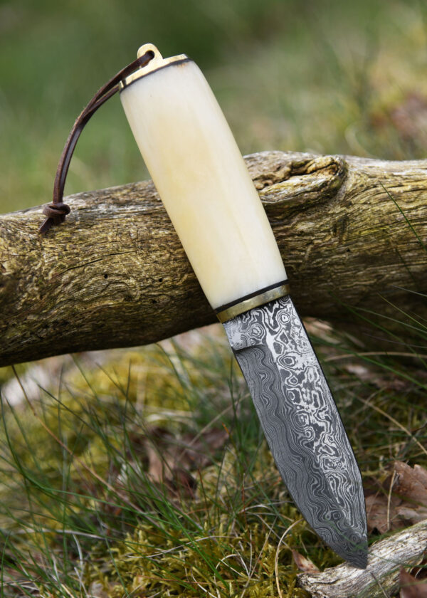 Gebrauchsmesser mit Knochengriff u. Lederscheide, Damaststahl