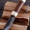 Gebrauchsmesser mit Knochen-/Holzgriff und Lederscheide