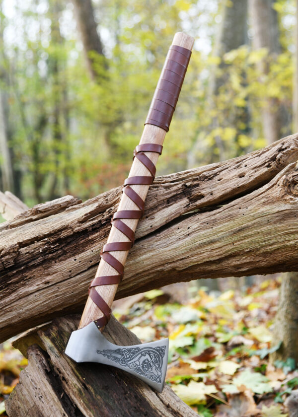 0416471000b_axt_stahl_typ_k_mittelalter_viking_wikinger Wikinger-Axt aus Stahl, gegossen, Typ K, mit Gravur und Lederwicklung