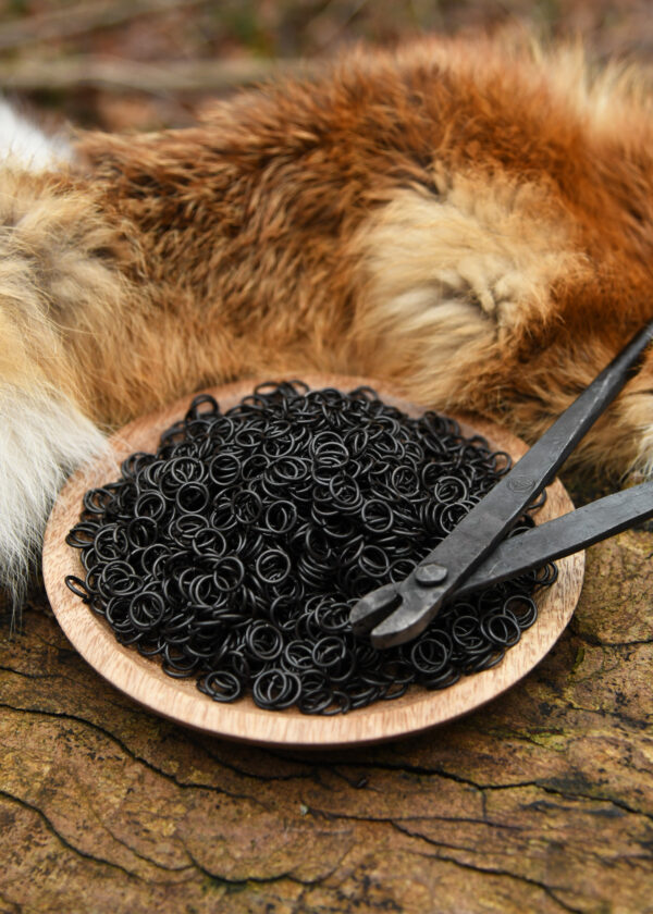 0501000020b_kettenringe_lose_unvernietet_brueniert_kette_mittelalter Krúžky krúžkovej zbroje, 3 kg balenie, nenitované, brunírované, 9 mm vnútorný priemer