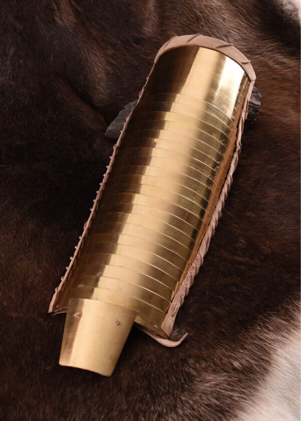 Manica, römischer Armschutz, Messing