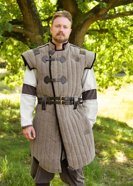 Stredoveký gambeson Vari