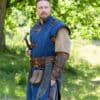 Stredoveký gambeson Vari, použitý vzhľad, modro-hnedý