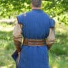 Stredoveký gambeson Vari, použitý vzhľad, modro-hnedý