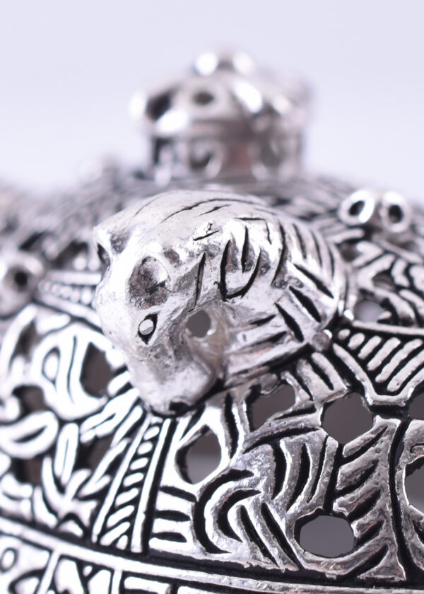 1400070600b_fibel_buckelfibel_pferdekopf_wikinger_schalenfibel_brooch-1 Wikinger Buckelfibel aus Birka mit Pferdeköpfen