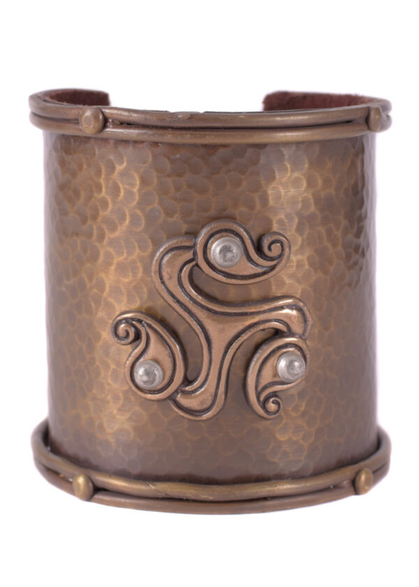 1416552400_keltischer_armreif_celtic_cuff Široký náramok s keltskou triskelou