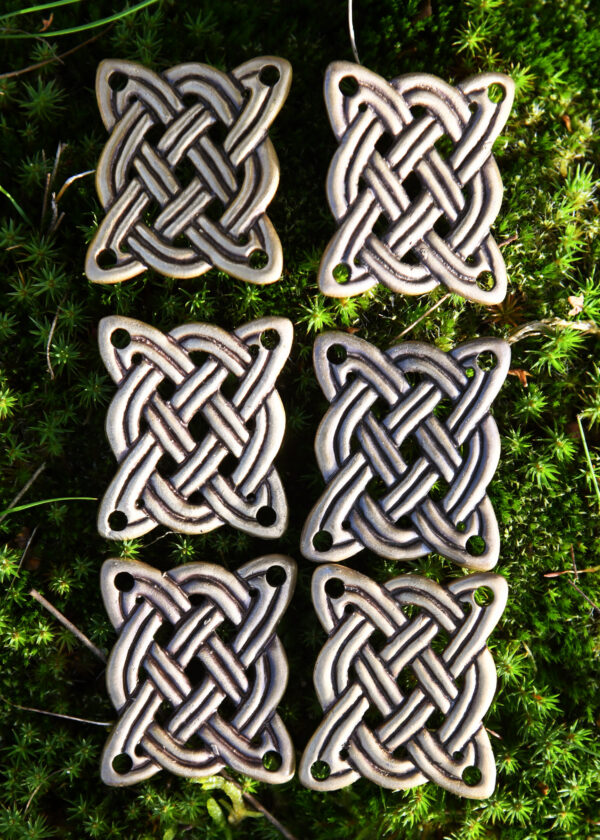 1416950150b_plaettchen_messing_keltischer_knoten_diy_mittelalter_lagerleben_ Plättchen aus Messing mit keltischem Knoten, Beschlag für DIY-Projekte (6 Stück)