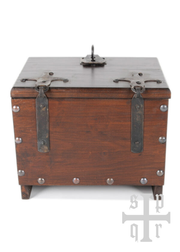 1564000137c_spqr_viking_coffin_wood_33x25x28-1 Wikinger Holzkiste mit Midgardschlangen-Motiv, ca. 33 x 25 x 28 cm