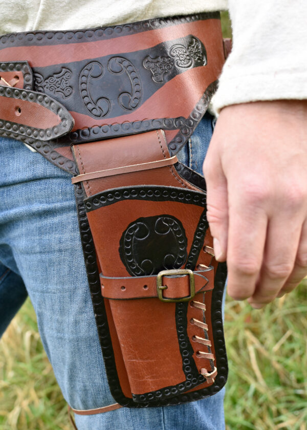 161600054b_western_revolver_guertel Western Revolver Gürtel mit zwei Holstern