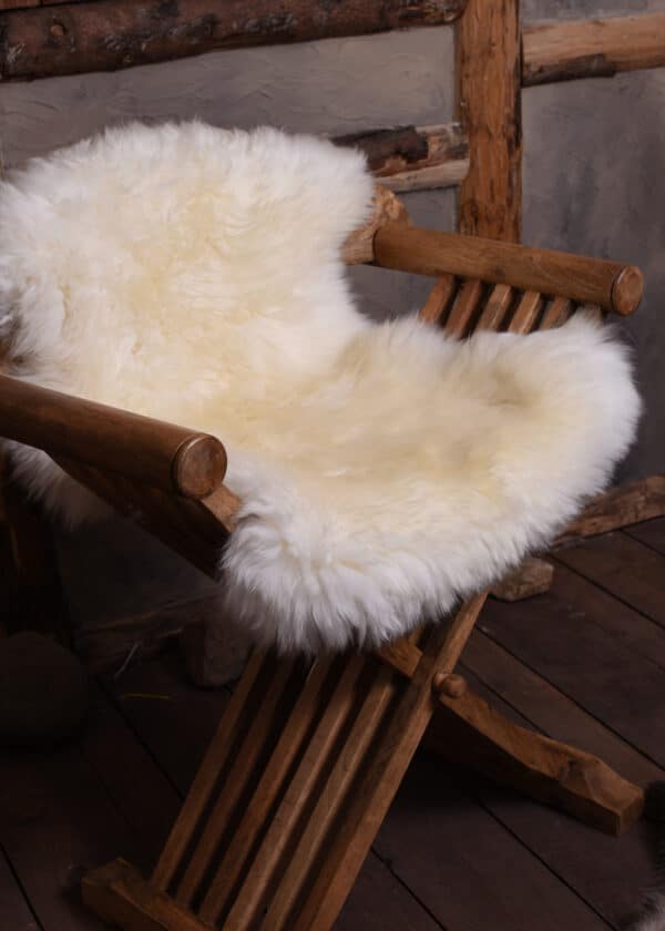 Ovčia koža, prírodná biela, cca 80 cm