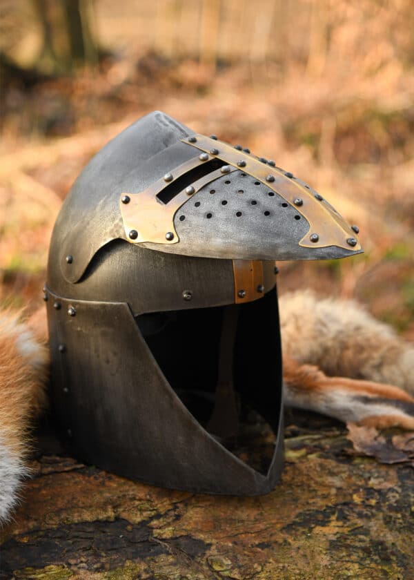 Topfhelm mit klappbarem Visier, 1,6 mm Stahl, Antikfinish