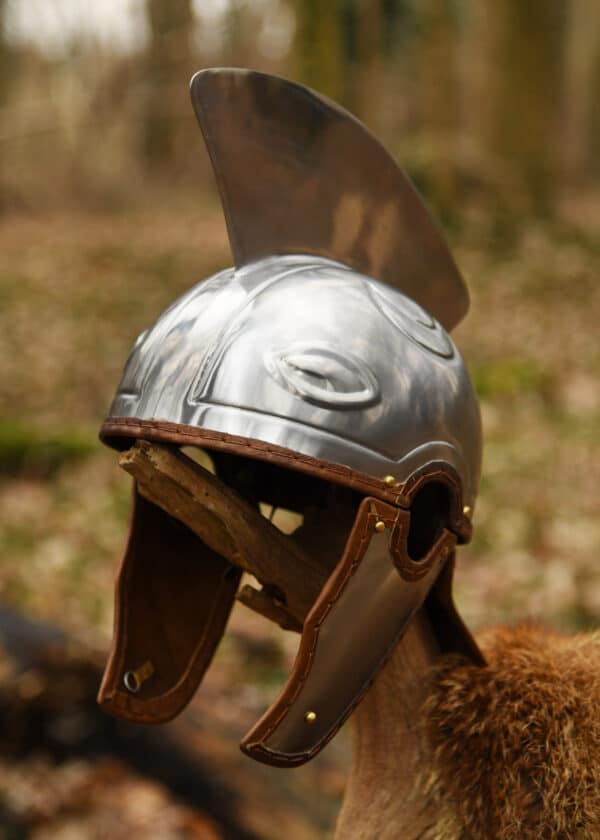 Spätrömischer Centurion Helm (Intercisa IV), Stahl