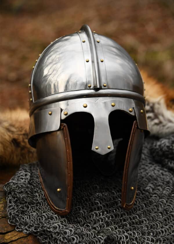 Spätrömischer Kavallerie Helm (Burgh Castle), Stahl