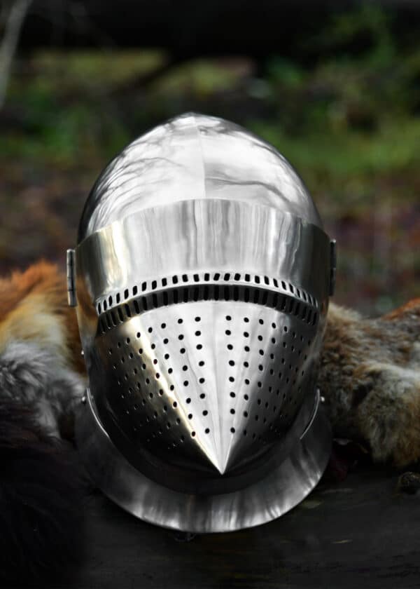 Hundsgugel, ca. 1400, 2 mm Stahl