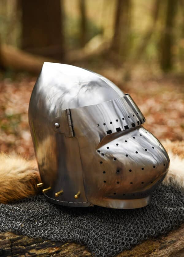 Beckenhaube mit Visier, 14. Jh., 2 mm Stahl