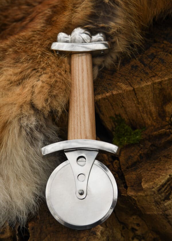 Vikingský krájač na pizzu