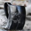 Pivný korbeľ z rohu – Odin jazdí na Sleipnirovi