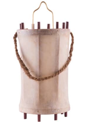 Mittelalterliche Laterne aus Holz und Rohhaut (Pergament)