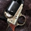 Colt Navy 1851, Perkussionsrevolver, Schwarz mit Messingrahmen, Replik