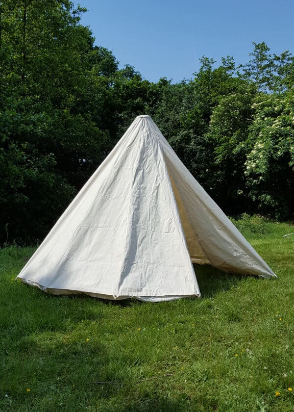 Jednomastový stan Walburg, 3.5 m, 350 gsm, s drobnými nedostatkami