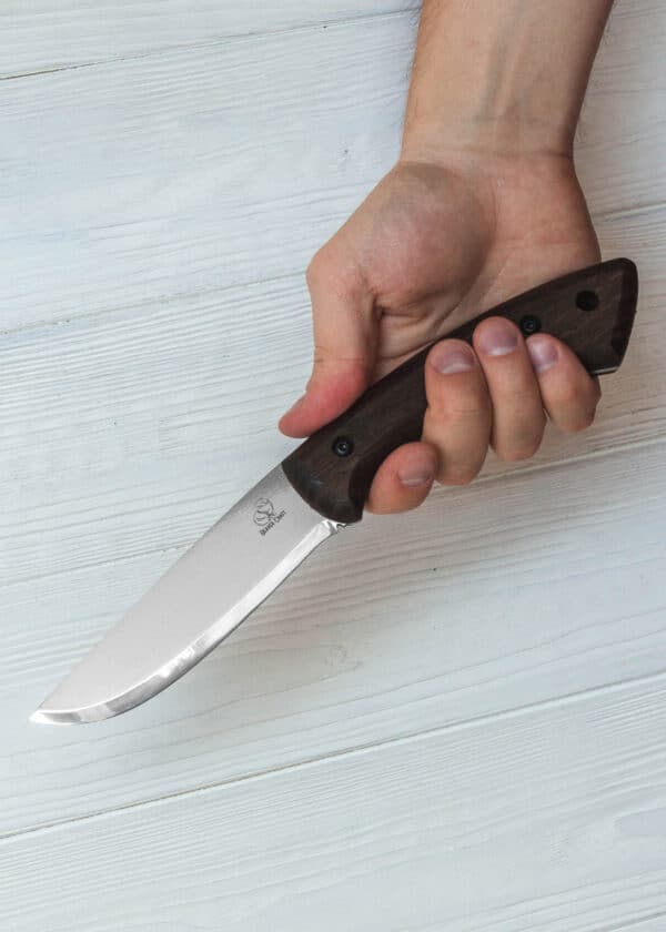 Bushcraft nôž s rukoväťou z orechového dreva a koženou pošvou, BeaverCraft