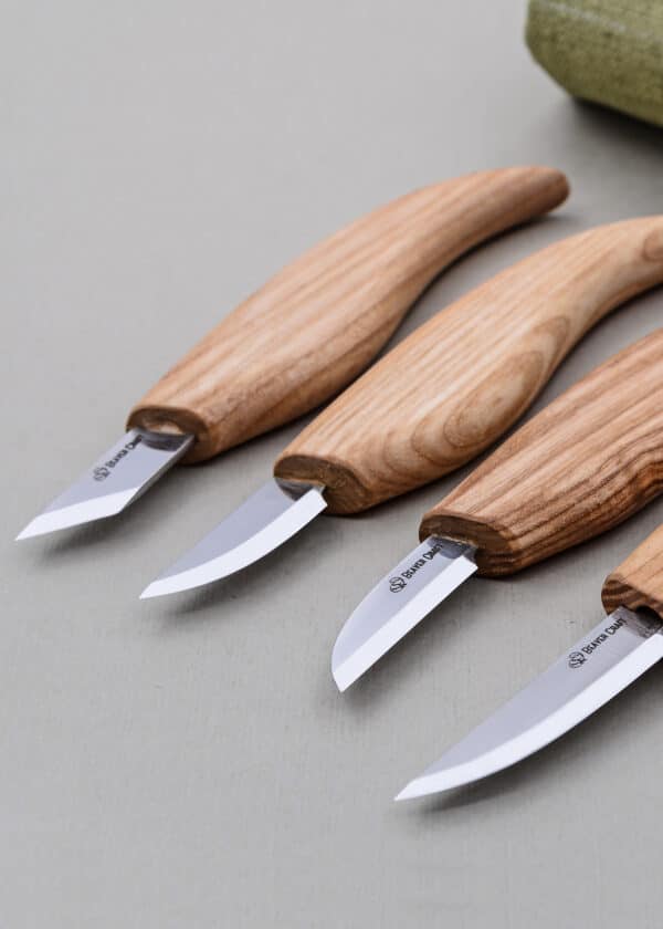 Basic Set mit 4 Messern (4 Messer in der Rolle), BeaverCraft