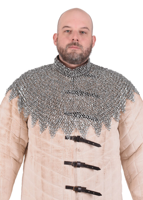 Bischofskragen mit Lederriemen und Schnallen