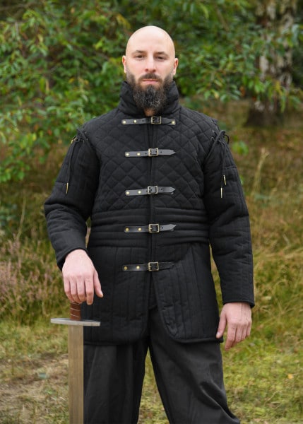 Dlhý gambeson s prackami a odnímateľnými rukávmi, čierny