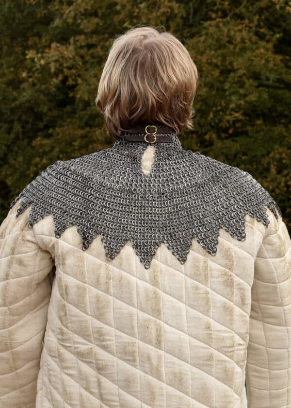 Bischofskragen, Kettenkragen mit Lederriemen und Schnallen