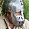 Hochmittelalter Spangenhelm mit Gesichtsplatte, 2 mm Stahl