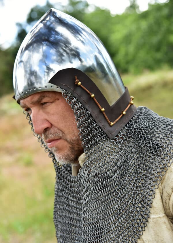 Beckenhaube mit Kettenbrünne aus Rundringen, 2 mm Stahl