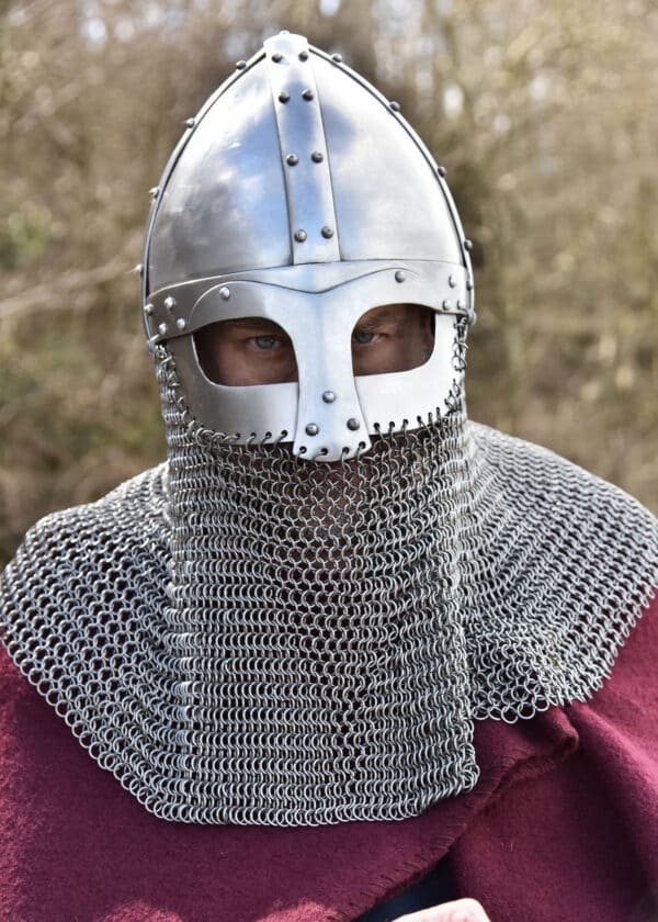Vendelzeitlicher Spangenhelm mit Kettenbrünne, schaukampftauglich